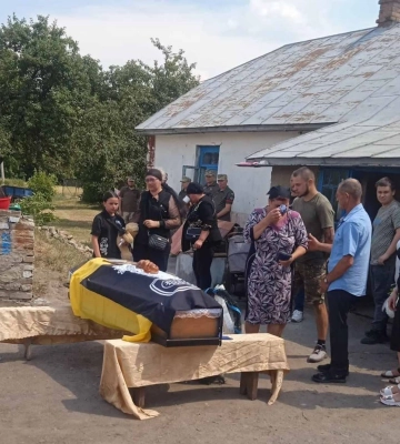 На Волині провели в останню дорогу воїна Сергія Полянського