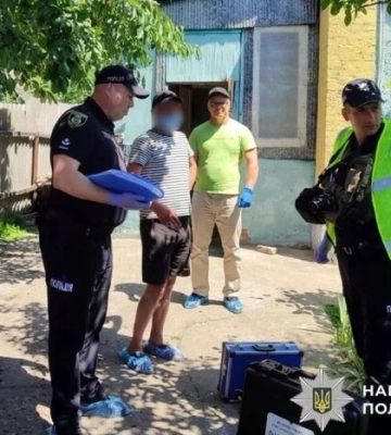 Завдав сім ударів ножем у груди: затримано підозрюваного у вбивстві пенсіонера на Фастівщині