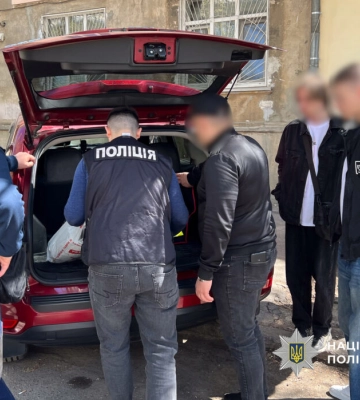 За хабарництво відправлено під суд курсового офіцера одеського морського вишу