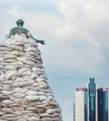 Як живе Одеса під час війни: у Вільнюсі відкрили фотовиставку Бориса Бухмана