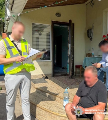 В Киеве раскрыли схему уклонения от мобилизации с участием бывшего чиновника
