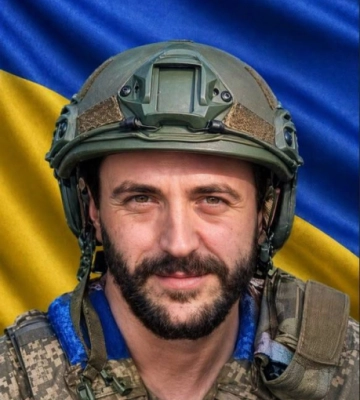 Сьогодні у Чернівцях поховали Олександра Бурковського, який загинув на війні з окупантами