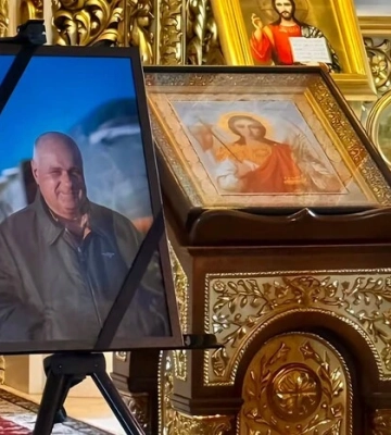 Київ попрощався із загиблим в авіакатастрофі пілотом Су-24М Богданом Загорульком