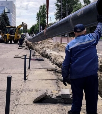 У Львові триває заміна проблемного водогону на вул. Зеленій