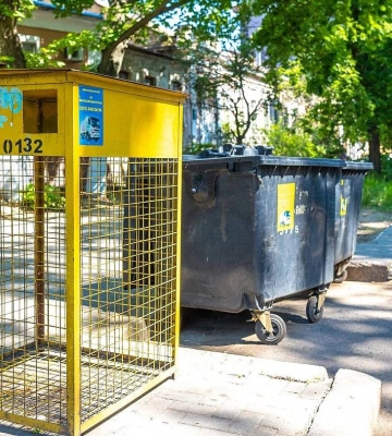Миколаївців закликають сортувати сміття та викидати пластик в окремі контейнери