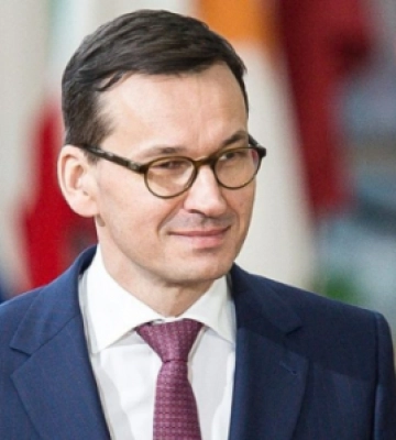 Експрем'єр Польщі передає орден Ярослава Мудрого музею Волинської трагедії