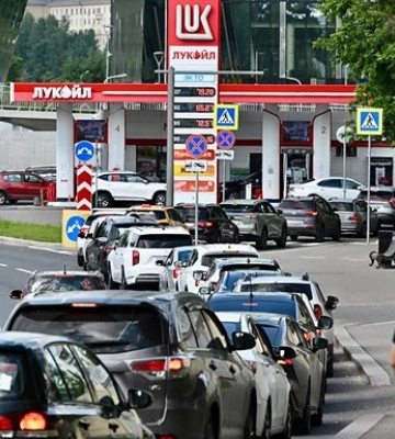 У Путіна підтвердили переговори щодо імпорту бензину