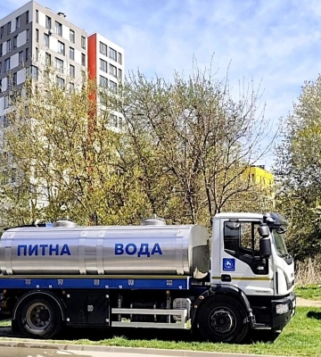 Аварійне зневоднення на вулиці Володимира Великого у Львові. Хто буде без води
