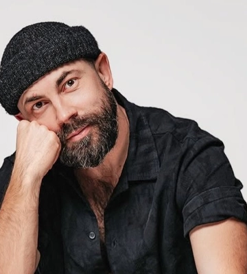 Андрей Бедняков из сериала "Орел и решка" встал на защиту мобилизованного отца