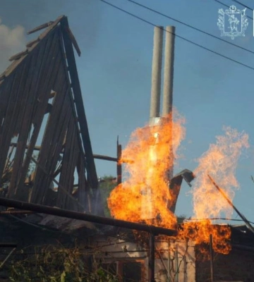 Россияне ударили КАБами по детсаду и домам в Запорожье