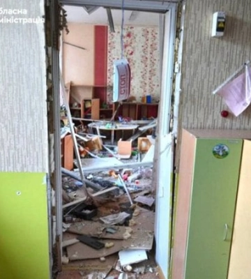 Росіяни влучили по дитсадку в Запоріжжі, постраждав охоронець