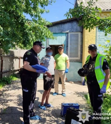 На Київщині повідомлено про підозру чоловіку, який під час пиятики вбив сусіда