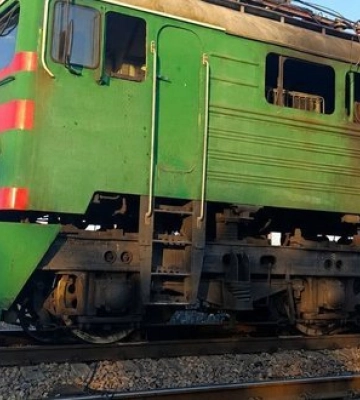 Російські окупанти вдарили дроном по електровозу на Дніпропетровщині