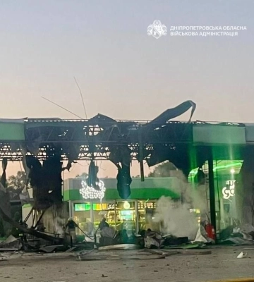 Росіяни вночі атакували п’ять АЗС на Дніпропетровщині — є загибла та поранені