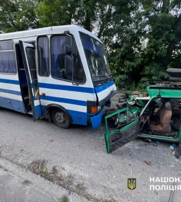 У Броварах внаслідок ДТП загинула маленька дитина та постраждали ще 9-ро людей