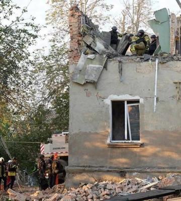 Россияне нанесли удар по жилому дому в Харькове