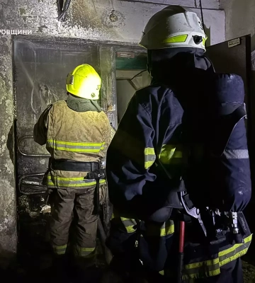 Вихід з під'їзду став пасткою: що спричинило пожежу в багатоповерхівці на Дніпропетровщині