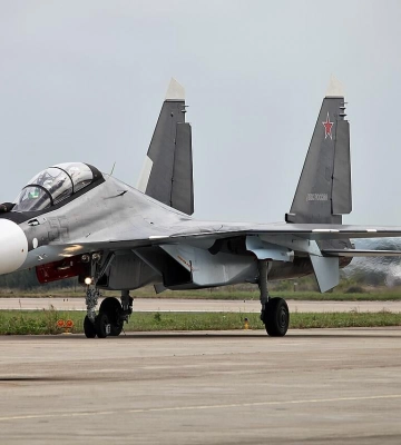 Дроны СБУ поразили ангары с истребителями Су-30 в Крыму