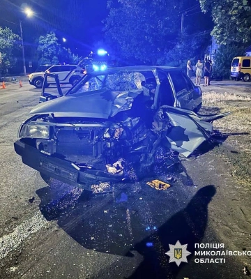На Миколаївщині п'яний водій ВАЗу зіткнувся з мотоциклом: загинули мотоцикліст та його пасажирка