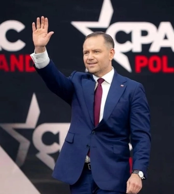 Навроцкий впал в истерику из-за кардинального решения Зеленского: озвучен страшный ультиматум