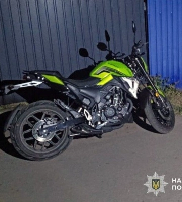 На Полтавщині 13-річний мотоцикліст збив жінку з дитячою коляскою: постраждала 11-місячна дитина