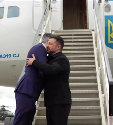 Зеленський прибув з візитом в Ірландію