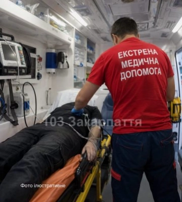 Постріл серед білого дня на Тячівщині: що сталося з 30-річним закарпатцем та які обставини з’ясовує поліція
