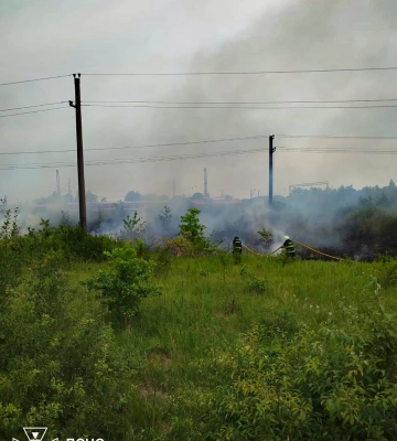 На Берегівщині через підпал трави і сміття потрапив до лікарні 74-річний чоловік