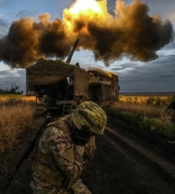 Росіяни обстріляли сільгосппідприємство на Дніпропетровщині