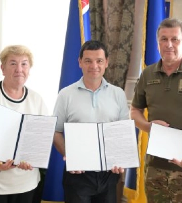 Кадрові рішення в освіті Закарпаття: Роман Сарай підписав контракти з керівниками провідних ліцеїв області