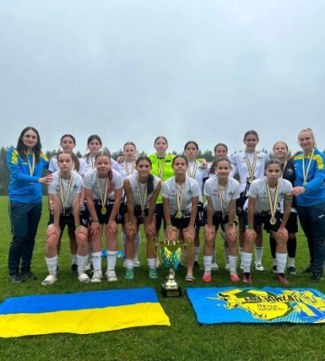 Луцькі «Амазонки» стали чемпіонками на міжнародному турнірі з футболу у Швеції