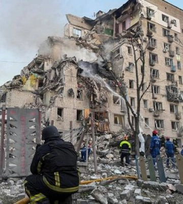 Наслідки комбінованого удару по Києву: троє загиблих, 25 поранених, масштабні руйнування. ФОТОрепортаж