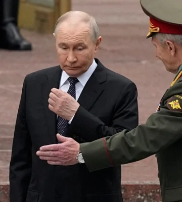 «Впереди — крах». Огрызко — о критическом падении рейтингов Путина, революционной ситуации в РФ и выгодном моменте для Украины