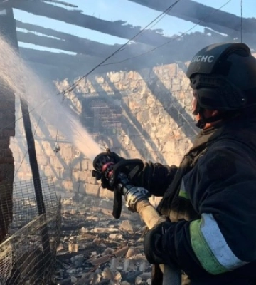 На Чернігівщині загарбники атакували підприємства, будинки і АЗС