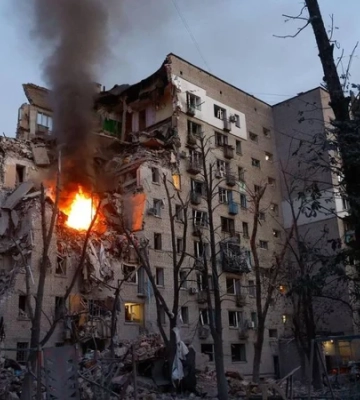 У Дарницькому районі Києва під завалами шукають 15-річну дівчинку та її родину, у лікарнях перебувають троє дітей
