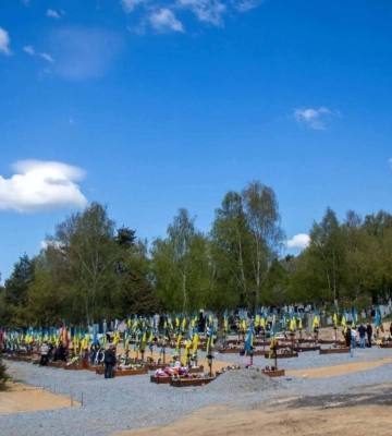 У суботу на Голосківському кладовищі помоляться за полеглих Героїв