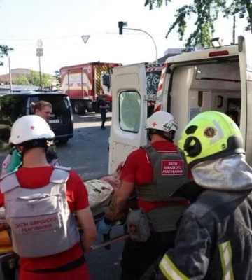 Обстріл Києва: ворог поцілив у підстанцію «швидкої», поранено шестеро працівників