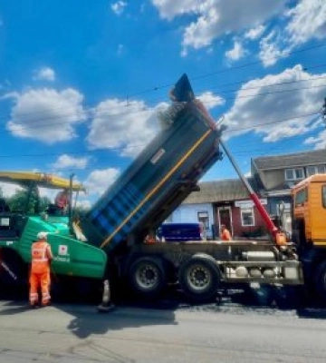 Дорожники працюють: у Миколаєві триває оновлення вулиць