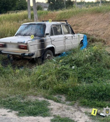 На Одещині повідомлено про підозру чоловіку, який у гніві підпалив автомобілі батька