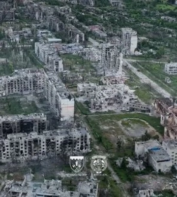 Масштабні руйнування у Куп’янську: російські обстріли знищили українське місто. ВIДЕО