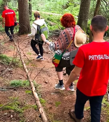 Гірські рятувальники надали допомогу двом заблукалим одеситкам