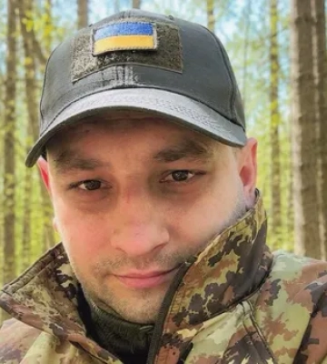 Мукачево прощатиметься із воїном, чиє життя обірвалося одразу після дня народження
