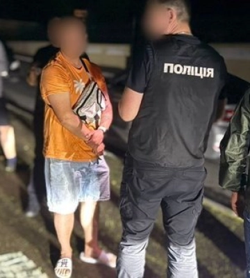 За $6000 оформлювали "моряками": на Одещині викрили канал втечі призовників за кордон. ФОТОрепортаж
