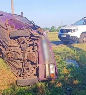На Полтавщині перекинувся легковик: 64-річний водій загинув на місці