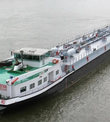ЗПЕК здійснила перше морське постачання дизпального