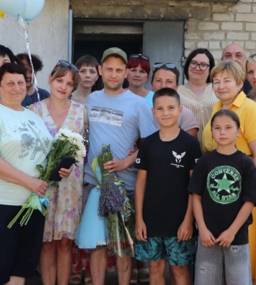 Громада на Кіровоградщині зустріла воїна, який повернувся після російського полону