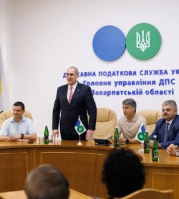 Надійний тил та фінансова опора армії: День податківця на Закарпатті
