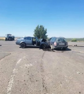 Три автомобіля не поділили трасу