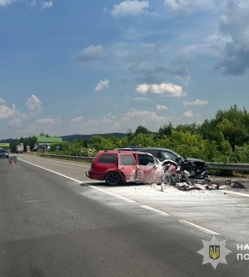 На Львівщині внаслідок ДТП на трасі Київ - Чоп постраждали шестеро людей, - поліція
