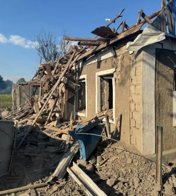 Удар по Олександрівці на Донеччині: одна людина загинула, двоє поранені